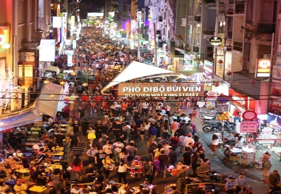 Bui Vien Street – A Lively Entertainment and Culinary Destination in Saigon